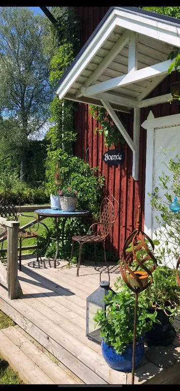 Torpgården Önnerudsvägen 56，位于图什比的酒店