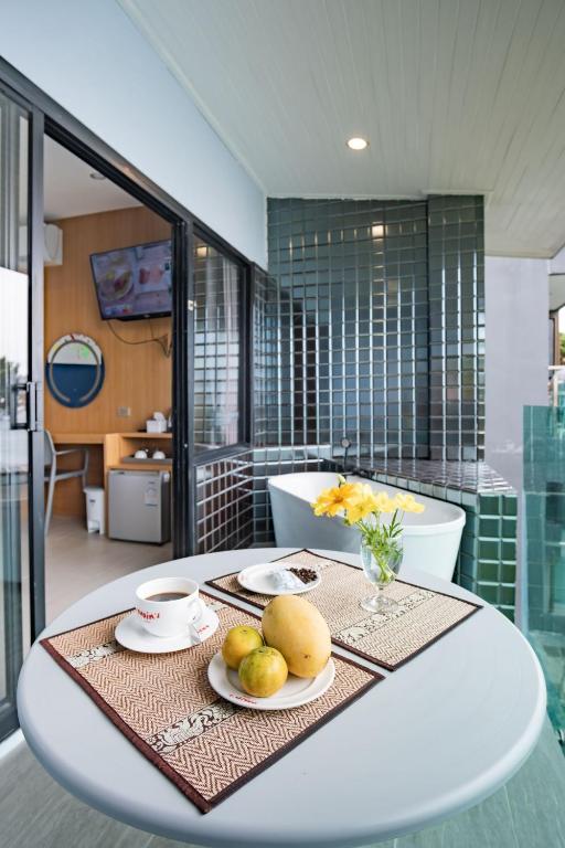 Food and beverages, Cliff Lanta Suite in Koh Lanta