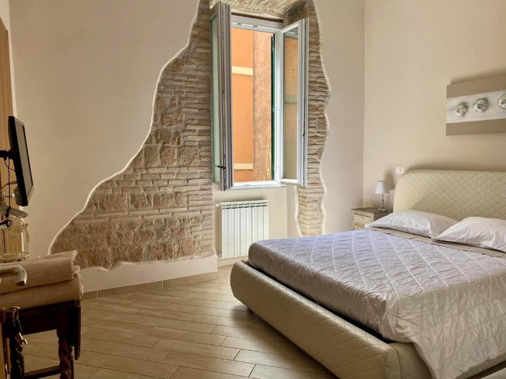 Il Vicolo di Trastevere photo