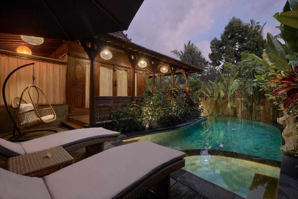 Kawan Antique Ubud Villa photo