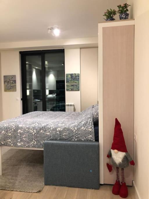 Lovely BW Metropolitan studio - 5