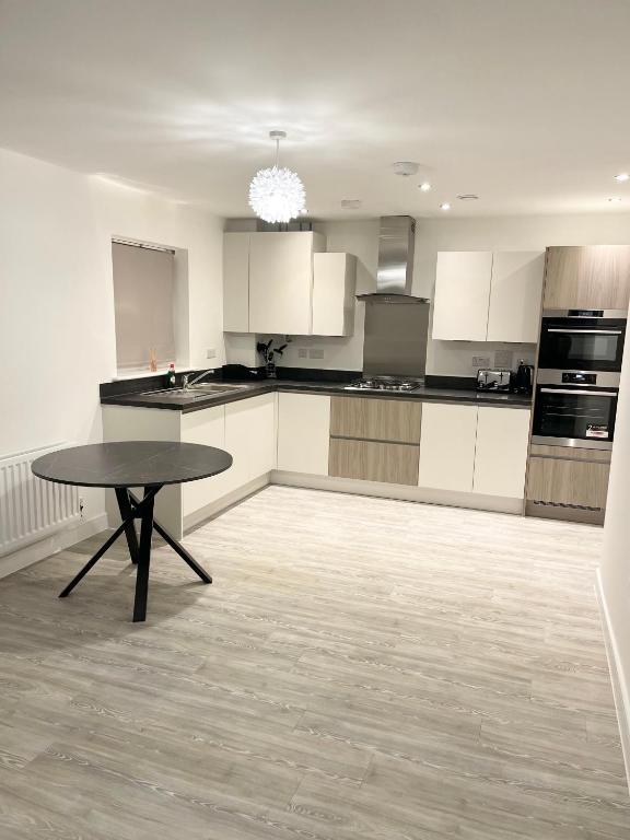 Ebbsfleet Luxe, Swanscombe