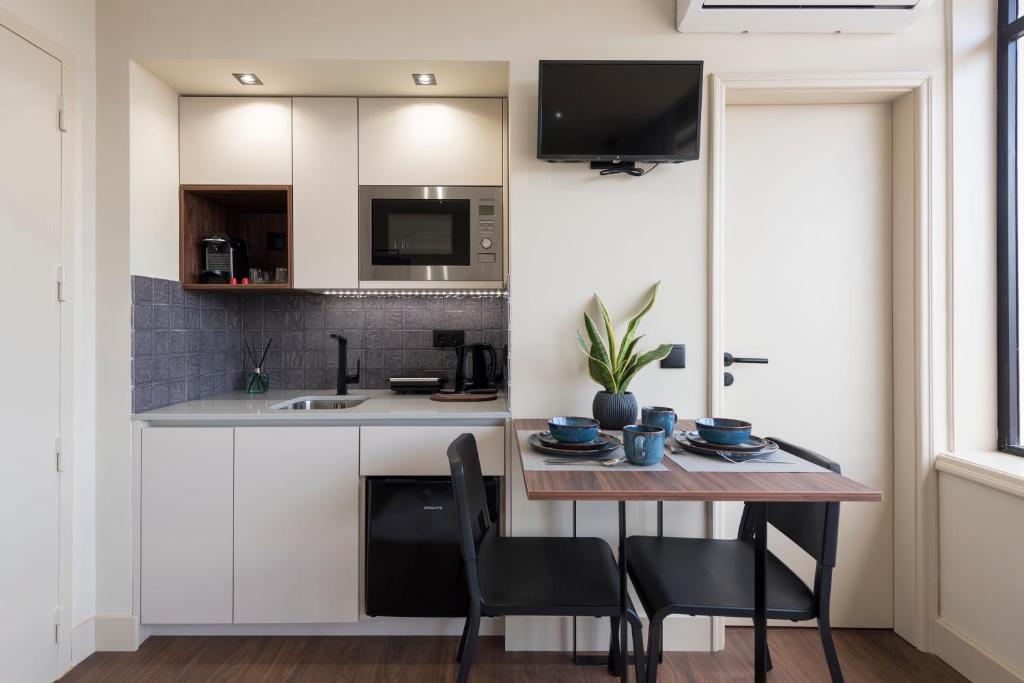 DOISPONTOZERO Júlio Dinis, Porto