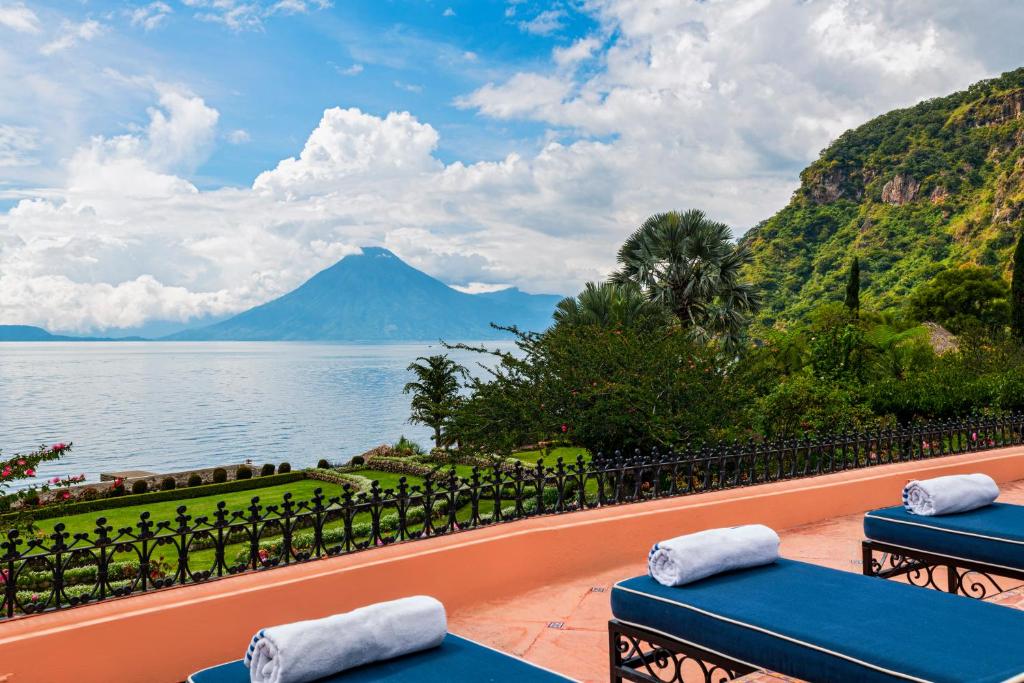 호텔 아티틀란 (Hotel Atitlan)