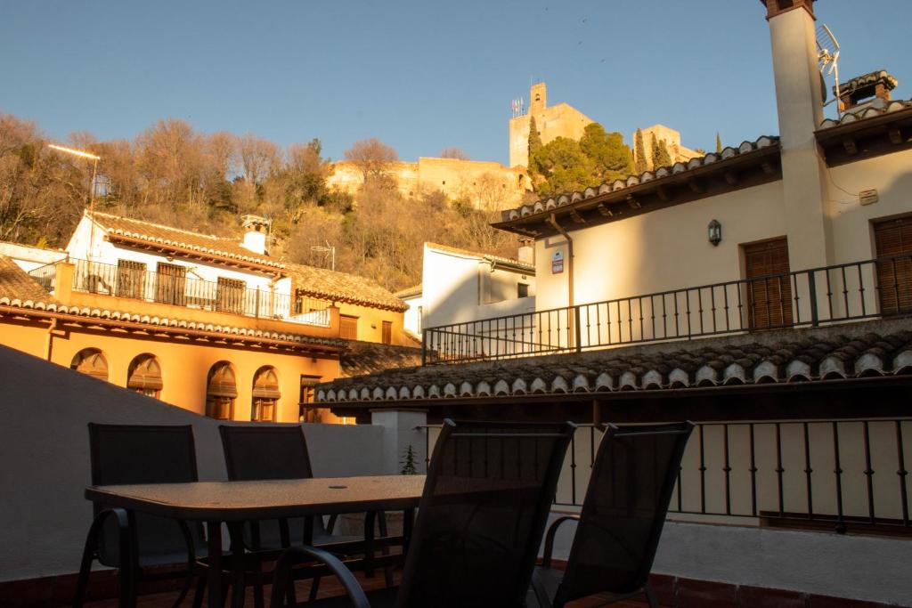 Ático con terraza en Cuesta Gomérez - 5