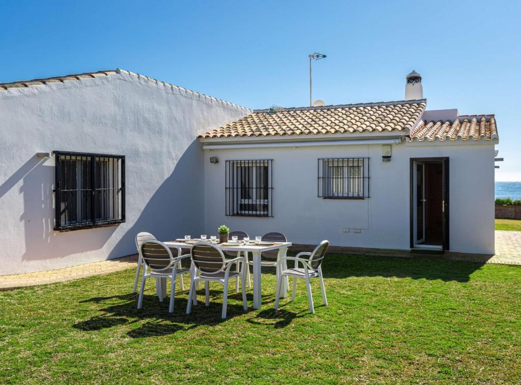 Charming Villa on the seafront - 4