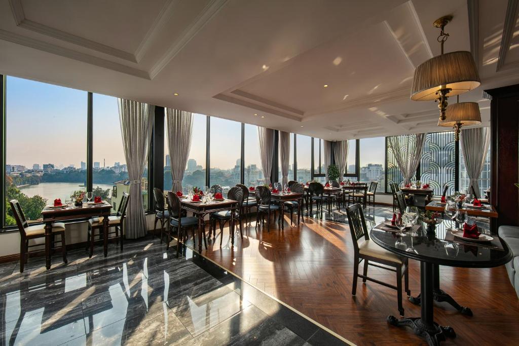 Lucien Hanoi Lakeside Hotel & Rooftop