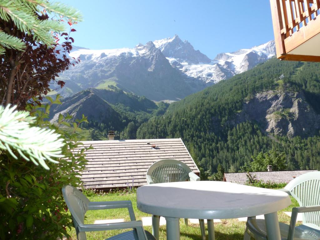 Cosy Appart'Hotel - Panoramic Village - La Grave photo