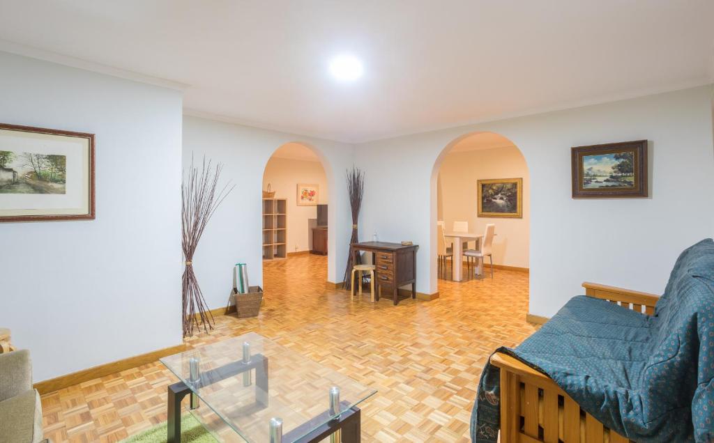 2BR Penthouse with Terrace and City views - 4