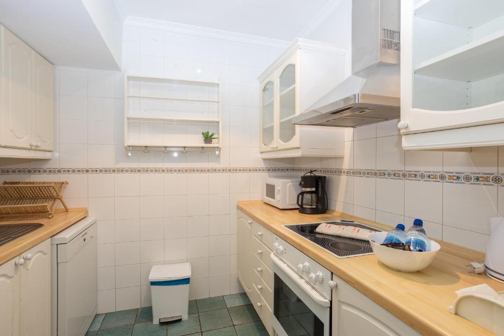 2BR Penthouse with Terrace and City views - 5