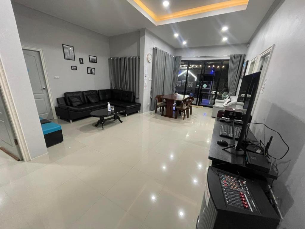 S-ONE HUAHIN POOLVILLA photo