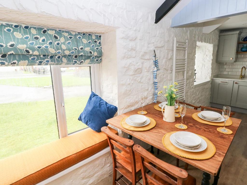 Bluebell Cottage, Tenby photo 8