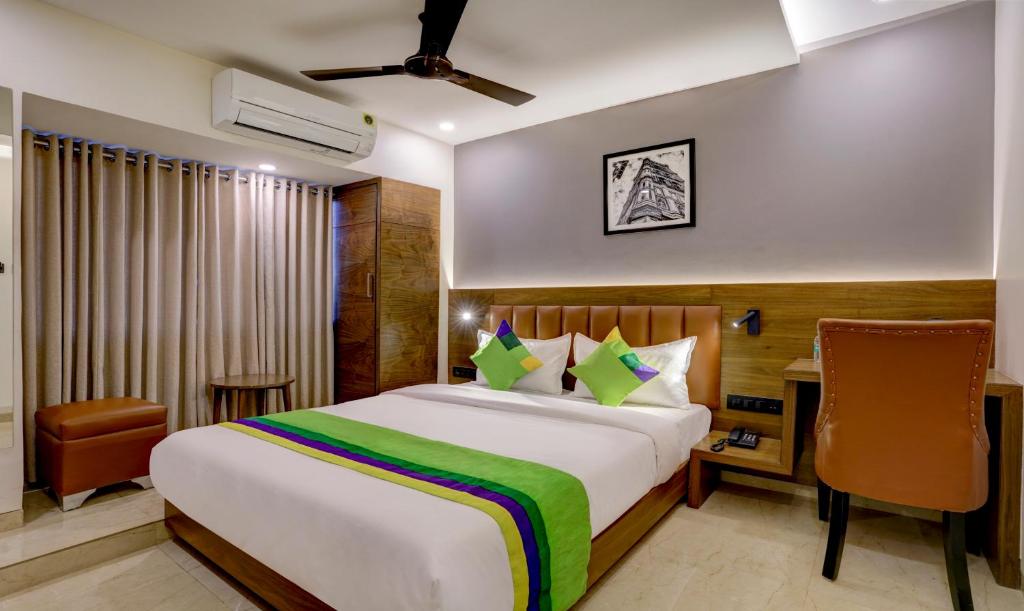 Treebo Castle Rock Inn, Bombaj