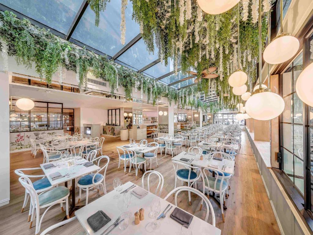 Mercure Brisbane King George Square photo