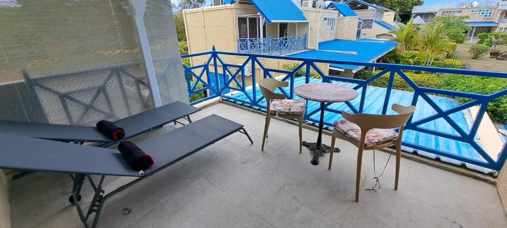 Complex Aquamarine Apartment Flamingo photo