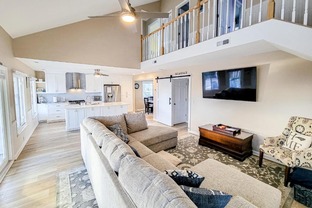 Sun Dancer, Holden Beach