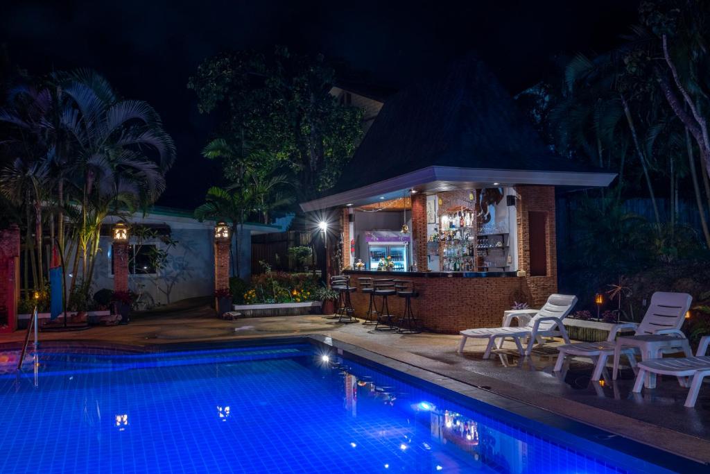 Harmony Naturist Resort Rawai Phuket 18yr minimum age only nudist nake d FKK photo