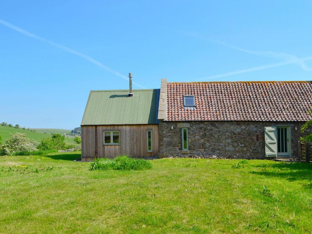 Longknowe Barn photo