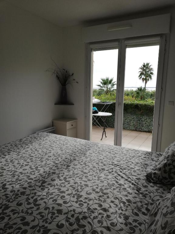 Antibes T2 Vue mer 48m2 Terrasse Parking Piscine Plage - 4