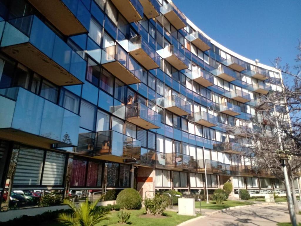 Hermoso departamento frente al casino - 1