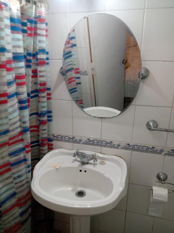 Hermoso departamento frente al casino - 2