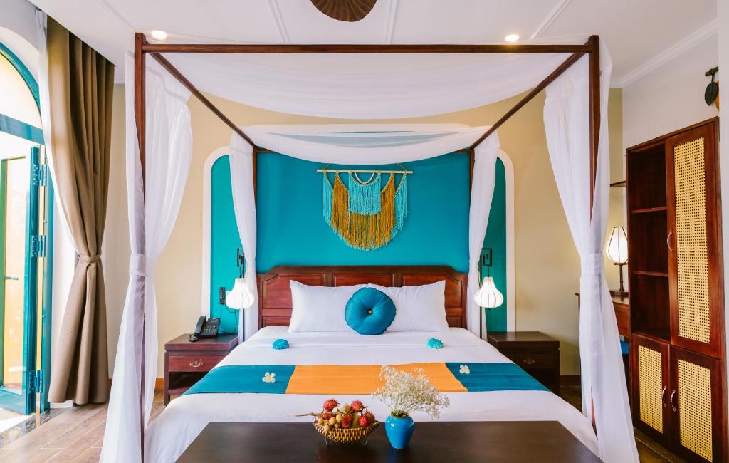 De’Colore Villa Hoi An