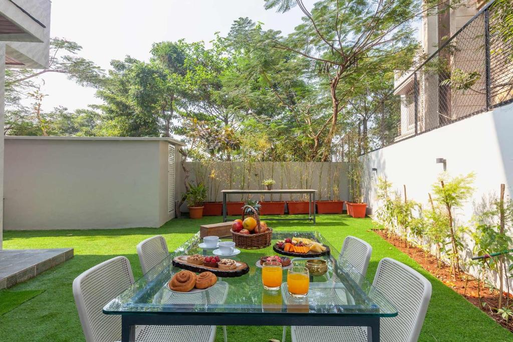 Garden, StayVista at Le Arc in Lonavala