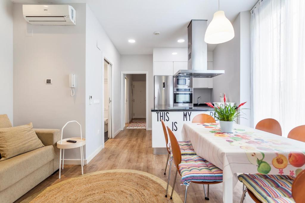 Piso en la Playa, Wifi gratis y AC, Valencie