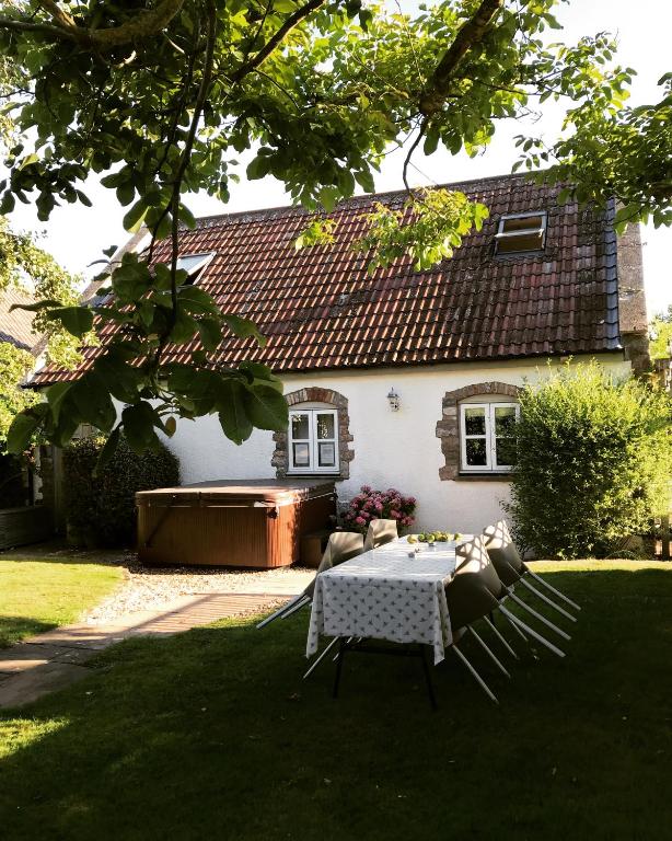 The Nookery, Winscombe