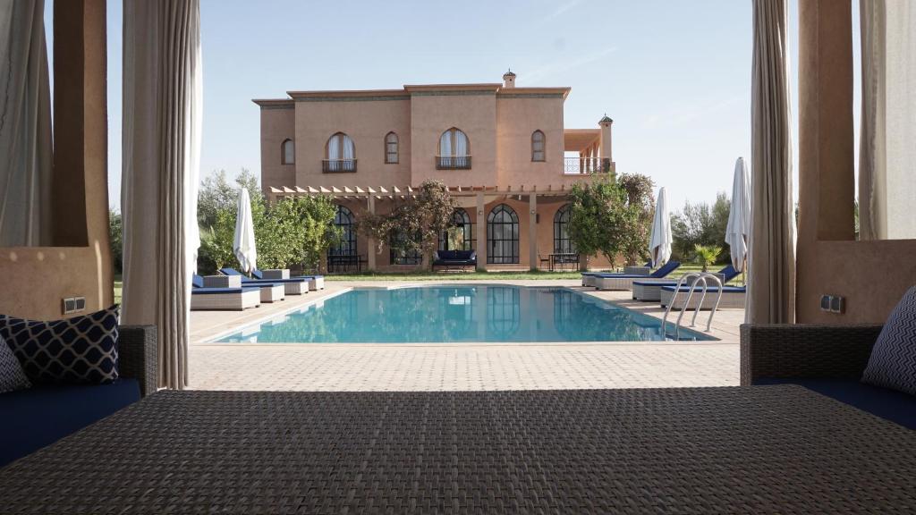 Saphir Paon - Luxury Villa in the middle of a farm, Dar Achachir