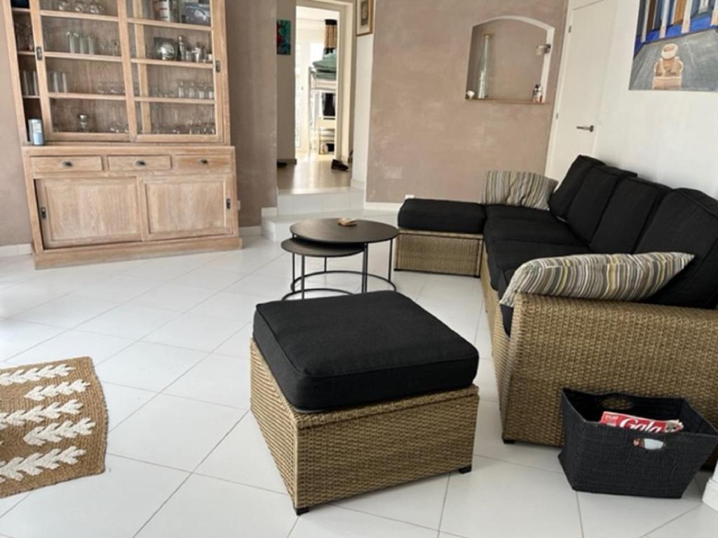 398-casa con piscina privada - 2