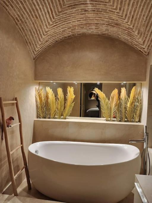 Riad M. Jacuzzi - Piscine Arty/Cosy - Privatif, Marakéš