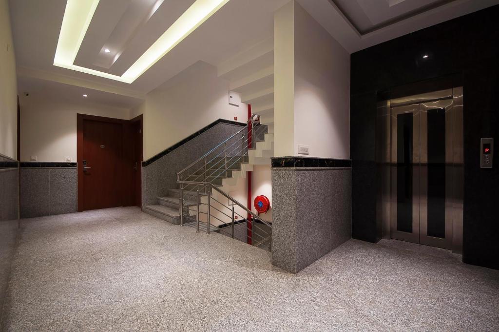 Hotel Z Suites-Delhi Airport photo