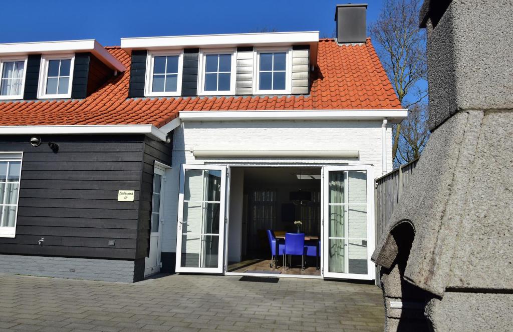 Woning zeldenrust 6, Oostkapelle