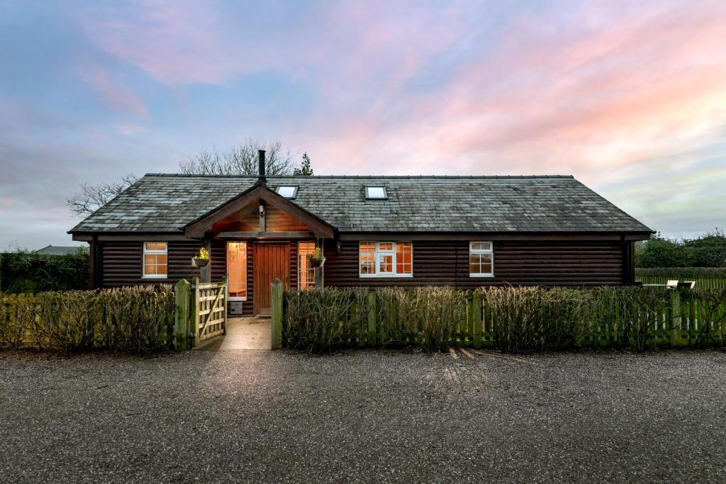 The Country Lodge at Hill House Farm Cheshire, Tarporley