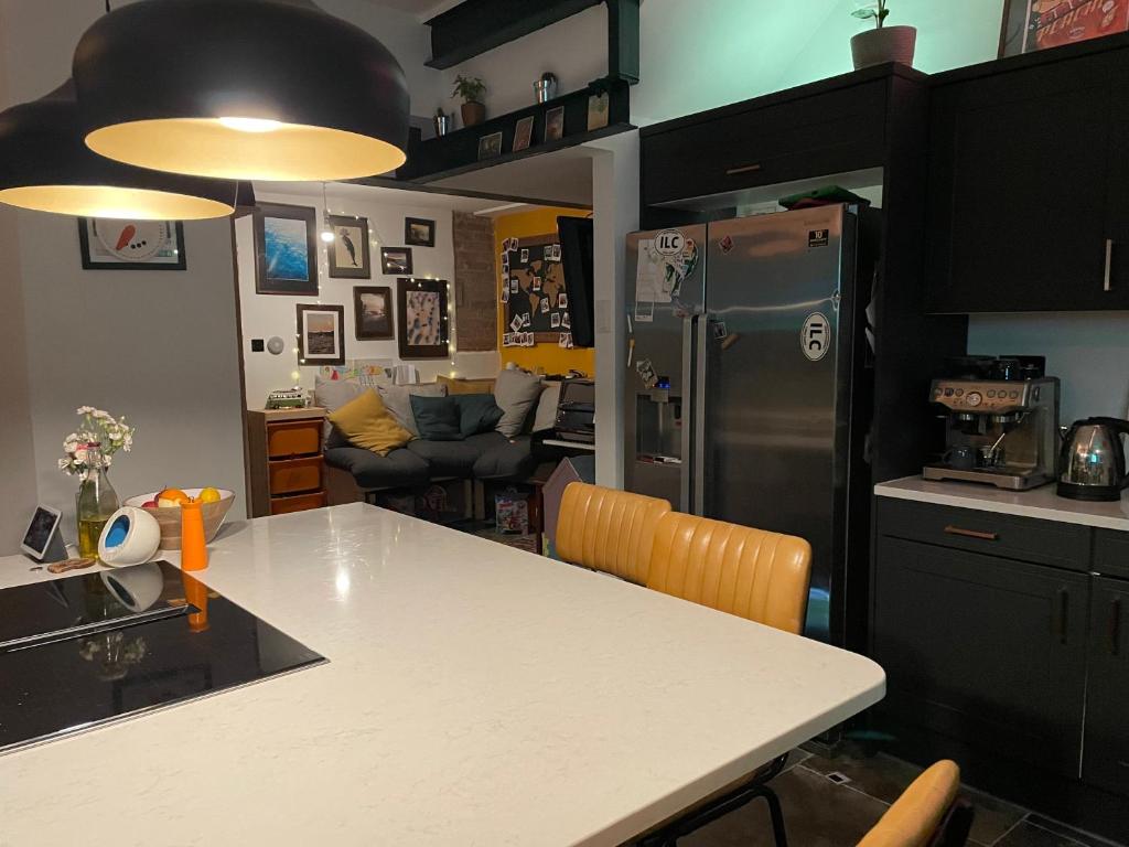 Kitchen, Fistral Court in Newquay