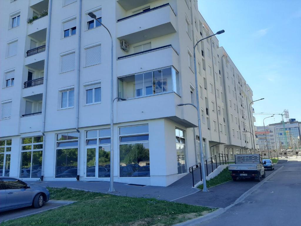 Delta Lux Apartment - 1
