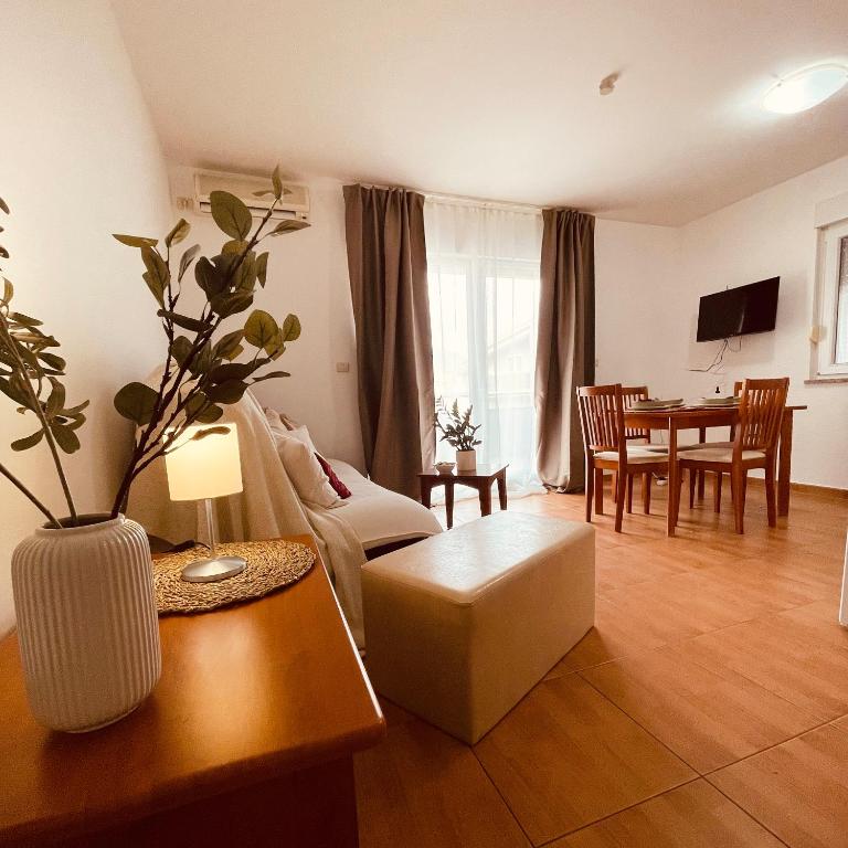 Apartments Stina & Villa Ina 전경