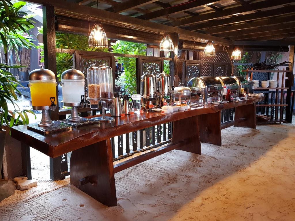 Restaurant, Ombak Dive Resort in Perhentian Islands