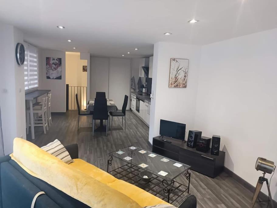 Appartement 56m2 climatisé accès direct plage et piscine - 1