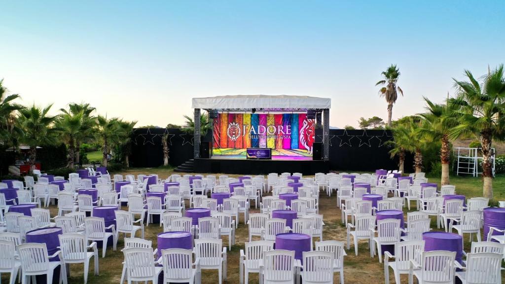 J'adore Deluxe Hotel & Spa Ultra All Inclusive — Side