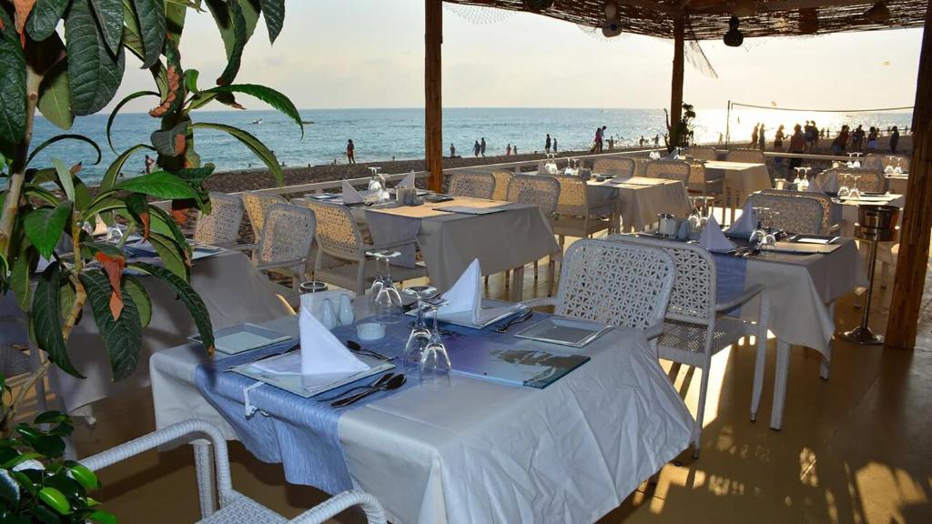J'adore Deluxe Hotel & Spa Ultra All Inclusive — Side