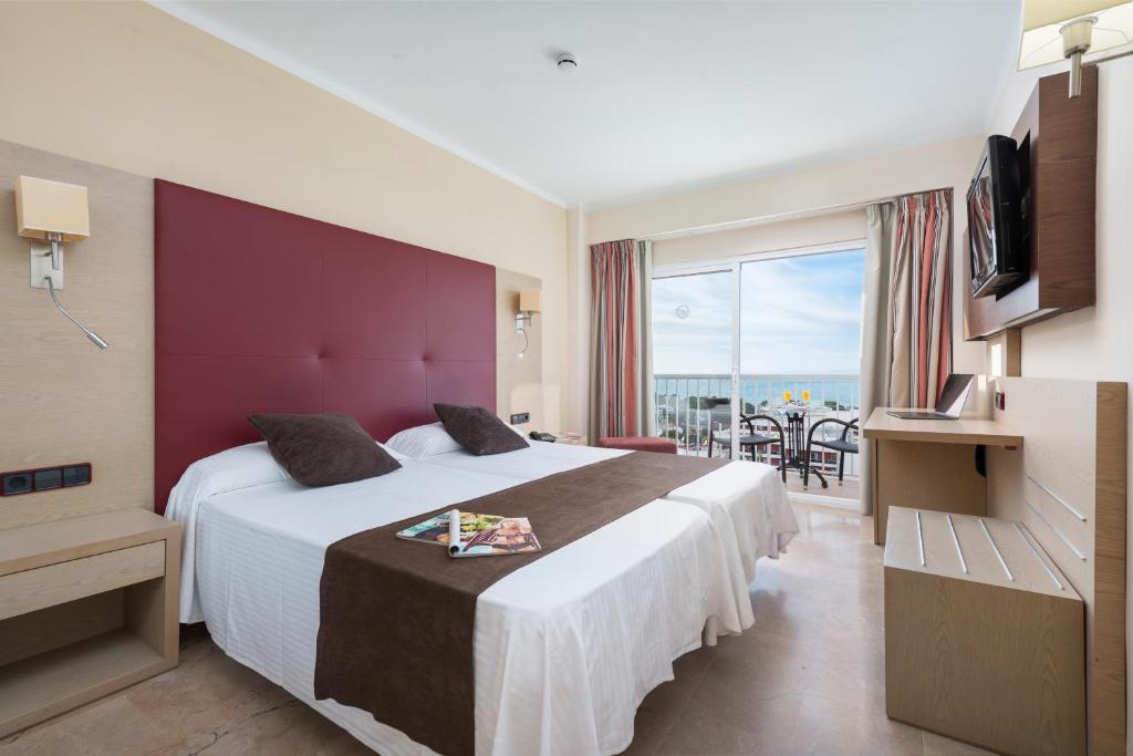 Hotel Torre Azul & Spa - Adults Only — Hotel rooms in Playa de Palma, Balearic Islands