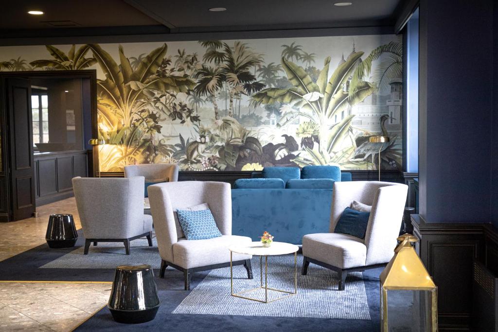 Mercure Rochefort La Corderie Royale photo