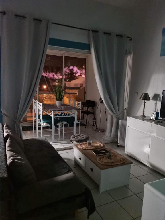 ISIS 2 Joli duplex proche plage et port - CLIM PARKING LOGGIA ET BALCON - 5
