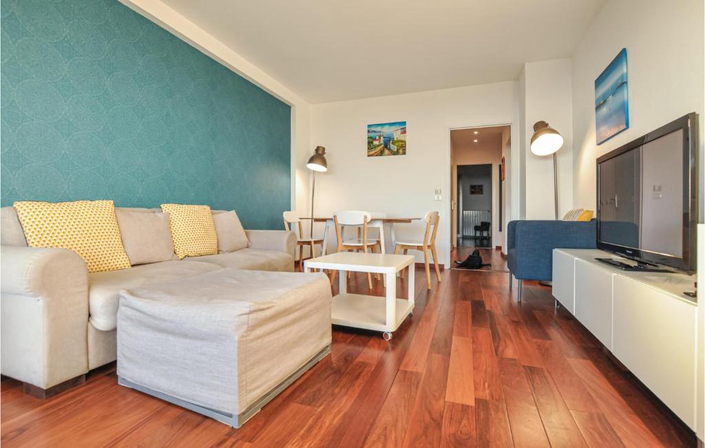 1 Bedroom Gorgeous Apartment In Cannes - 3
