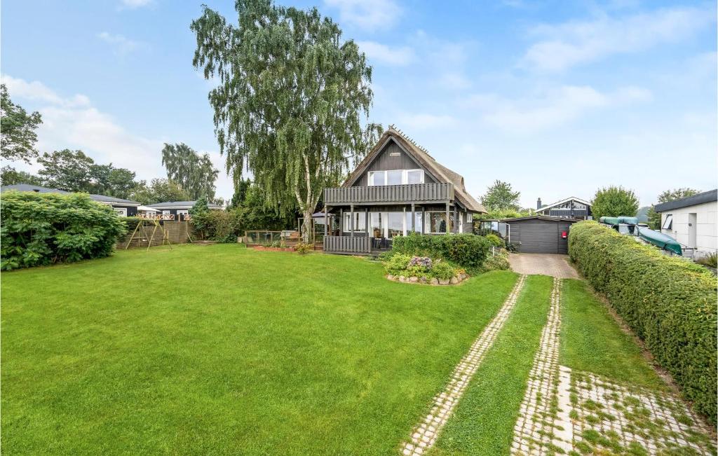 Lovely Home In Børkop With Wifi, Børkop