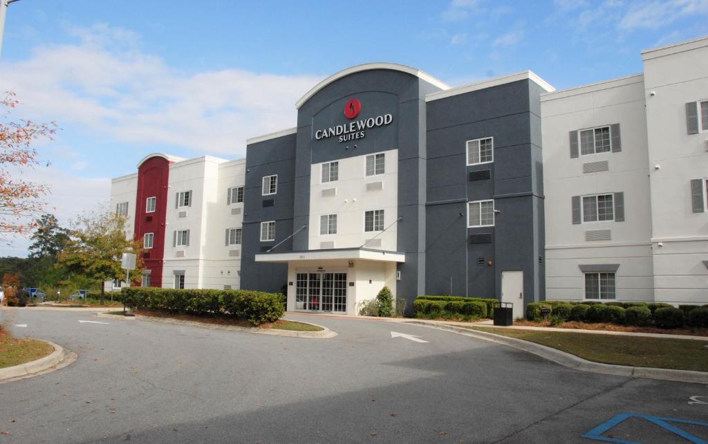 Candlewood Suites Tallahassee photo