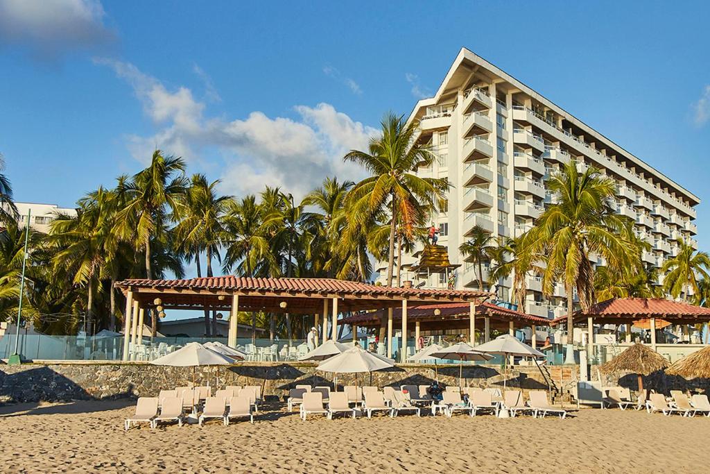 Hotels with kids' club in Ixtapa, Mexico - price from $99, reviews | Planet  of Hotels