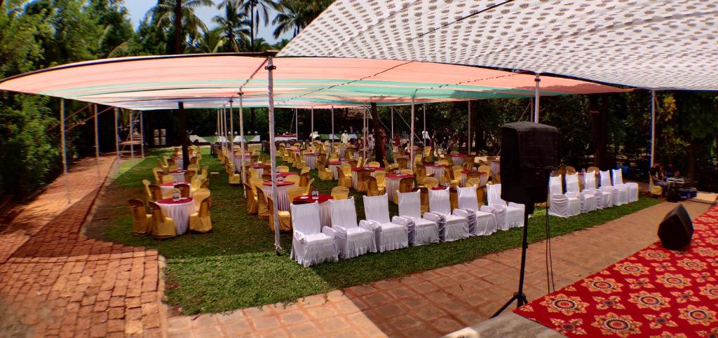 orchard resort
